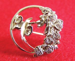 25-Year Member Pin